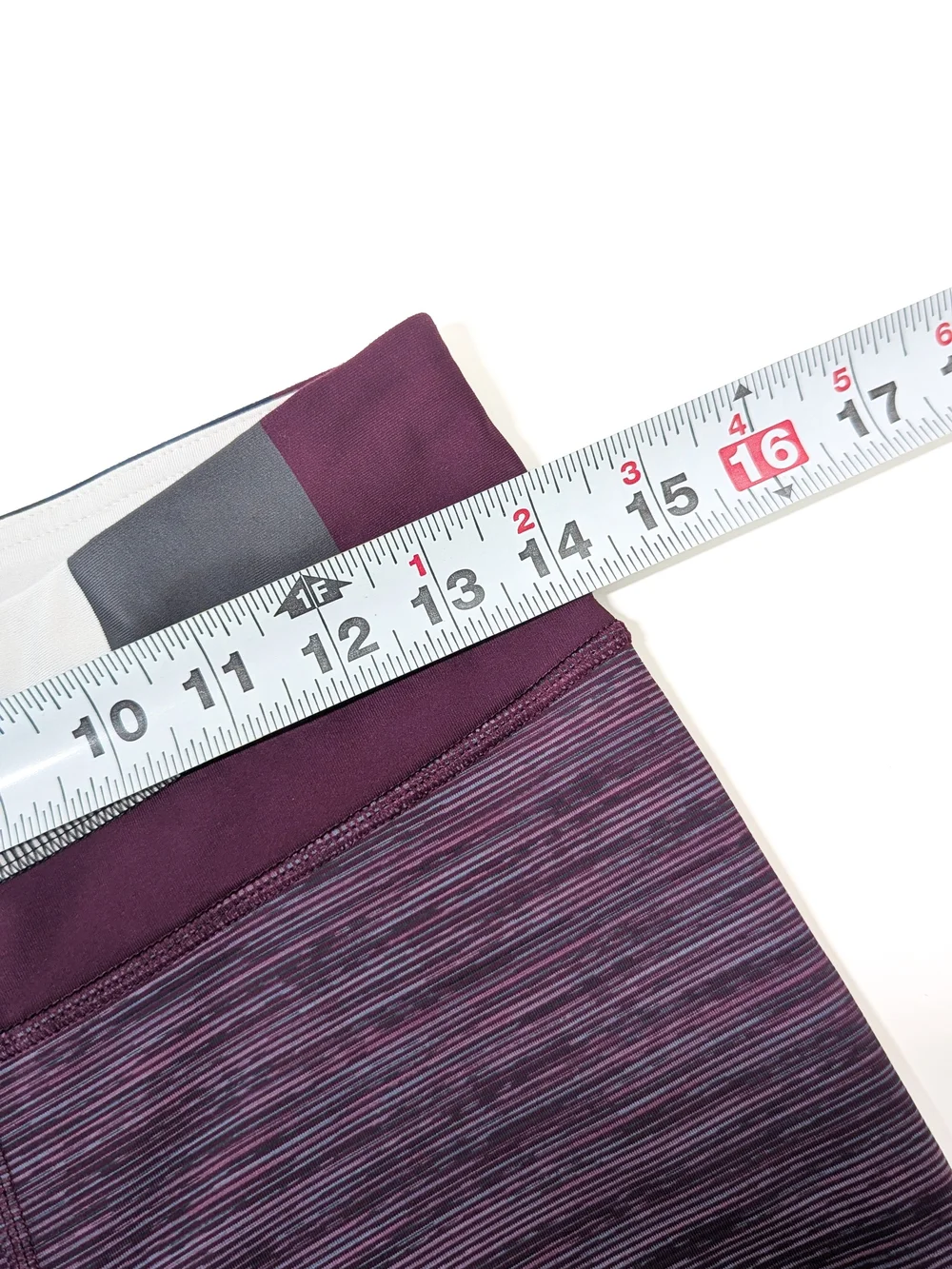 Lululemon Inspire Crop II Leggings, Heathered Purple, Size Small - Picture 7 of 9